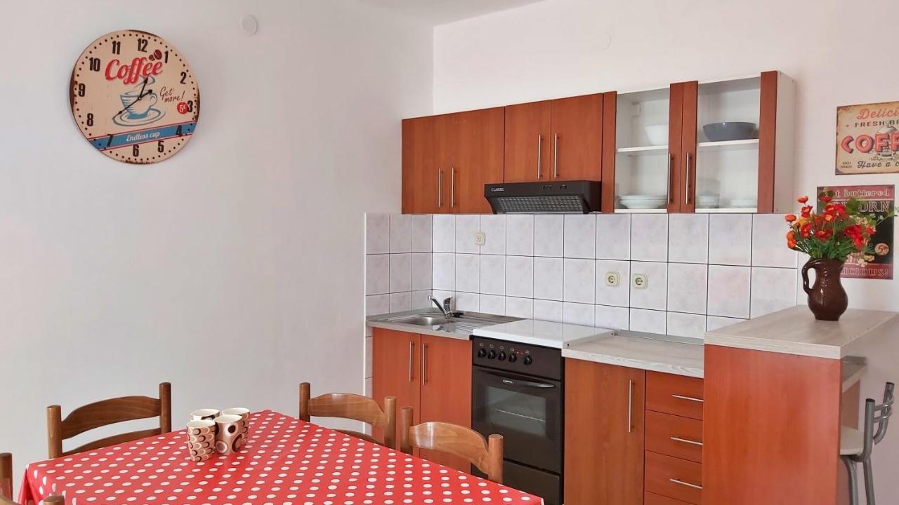 Apartments Zvone Omiš Exterior foto