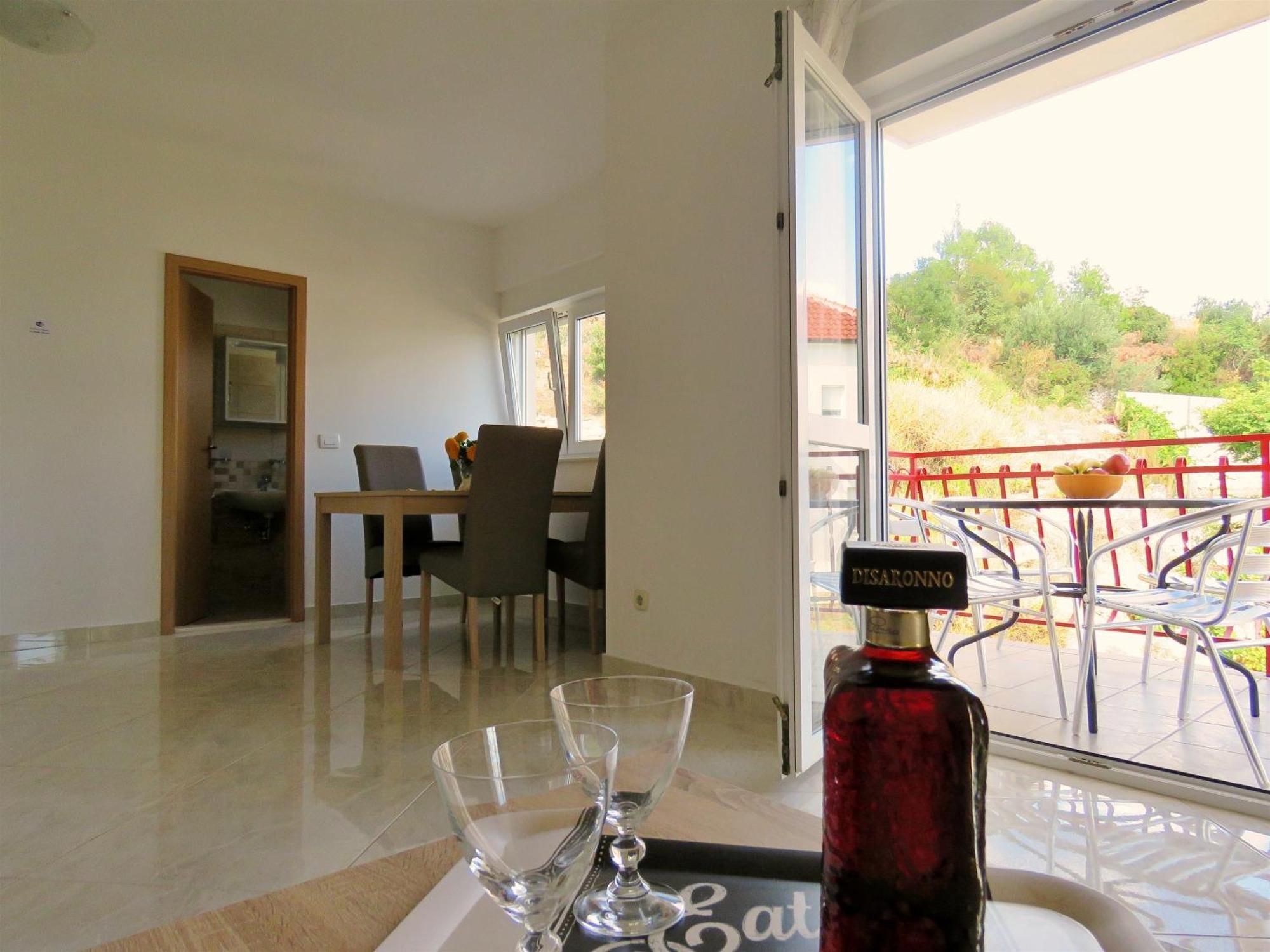 Apartments Zvone Omiš Quarto foto